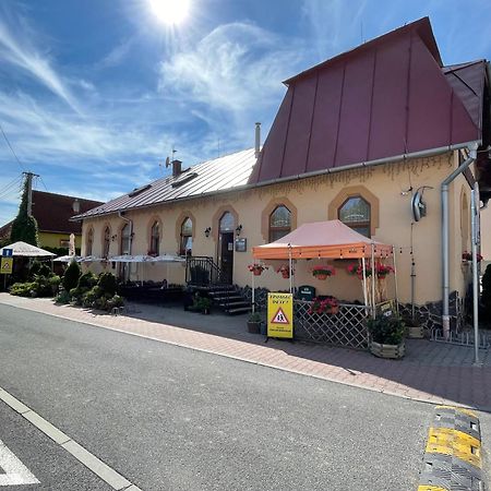 Penzion Manderlak Hotel Liptovský Mikuláš Exterior foto